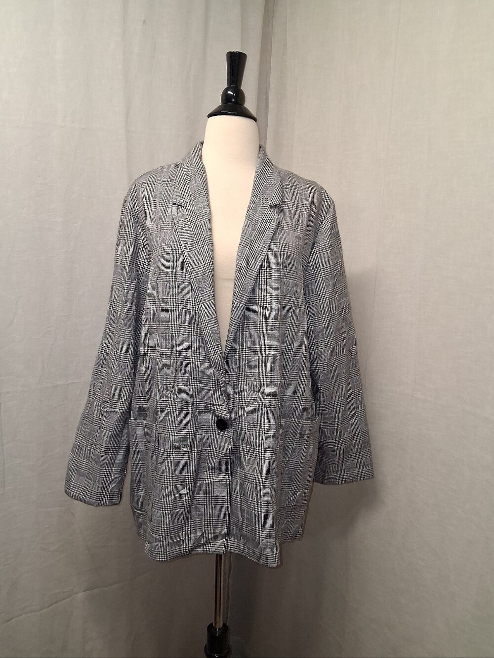 Vintage. Gray Glen Plaid Longline Blazer
